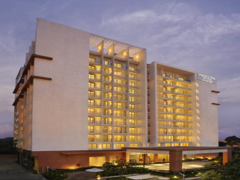 Doubletree Suites By Hilton Bengaluru Outer Ring Road Bagian luar foto