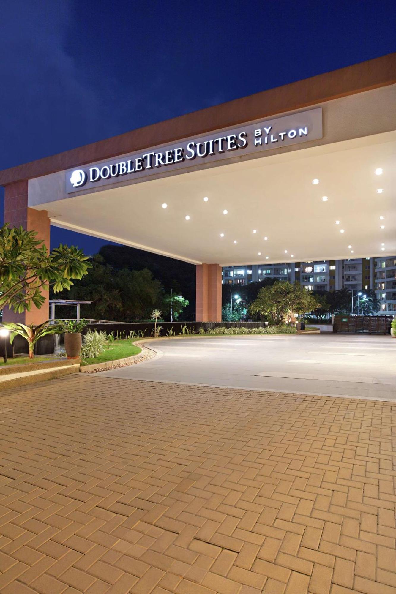 Doubletree Suites By Hilton Bengaluru Outer Ring Road Bagian luar foto